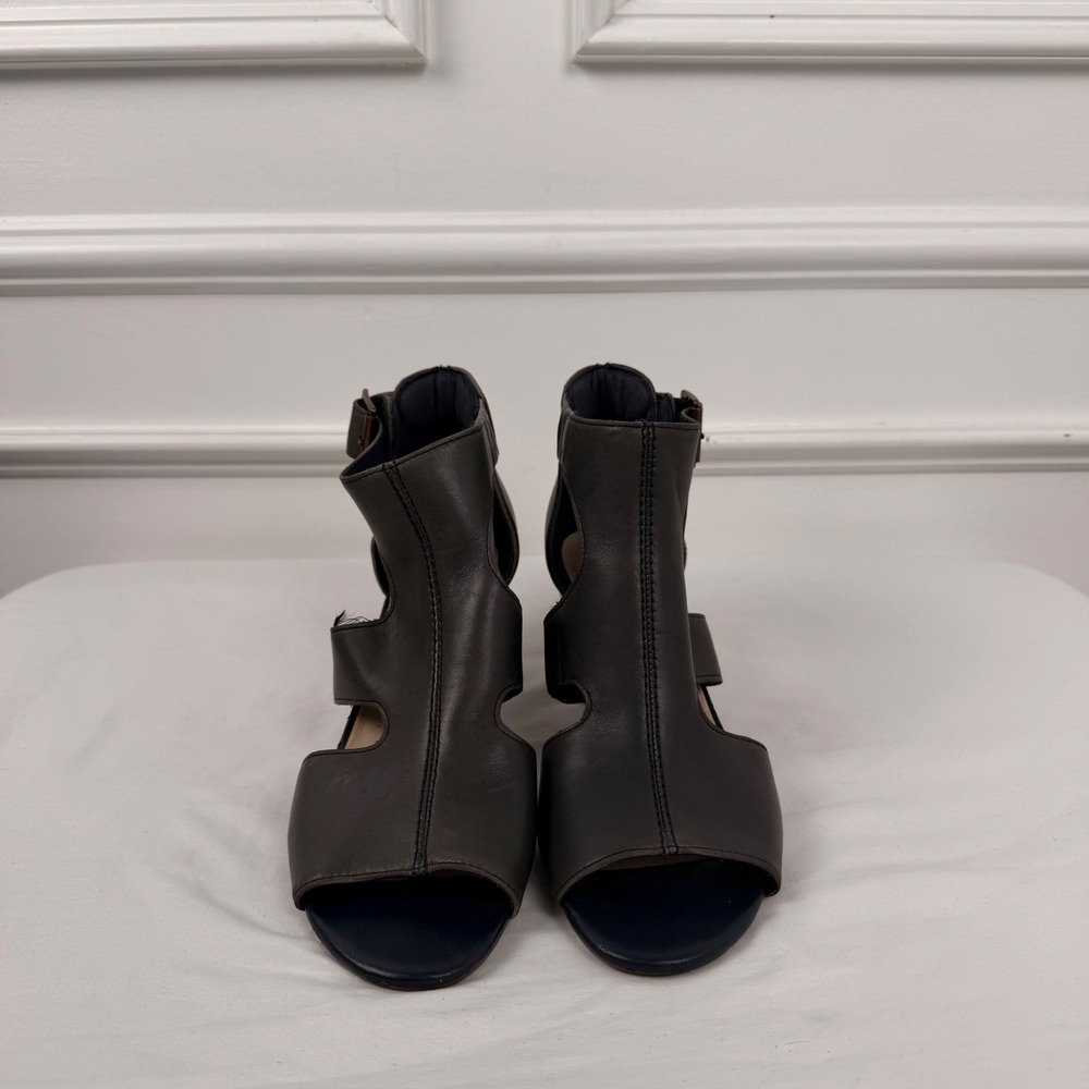 Clarks Womens Leather Block Heel Cutout Sandals Grey 6.5 M 261411824040